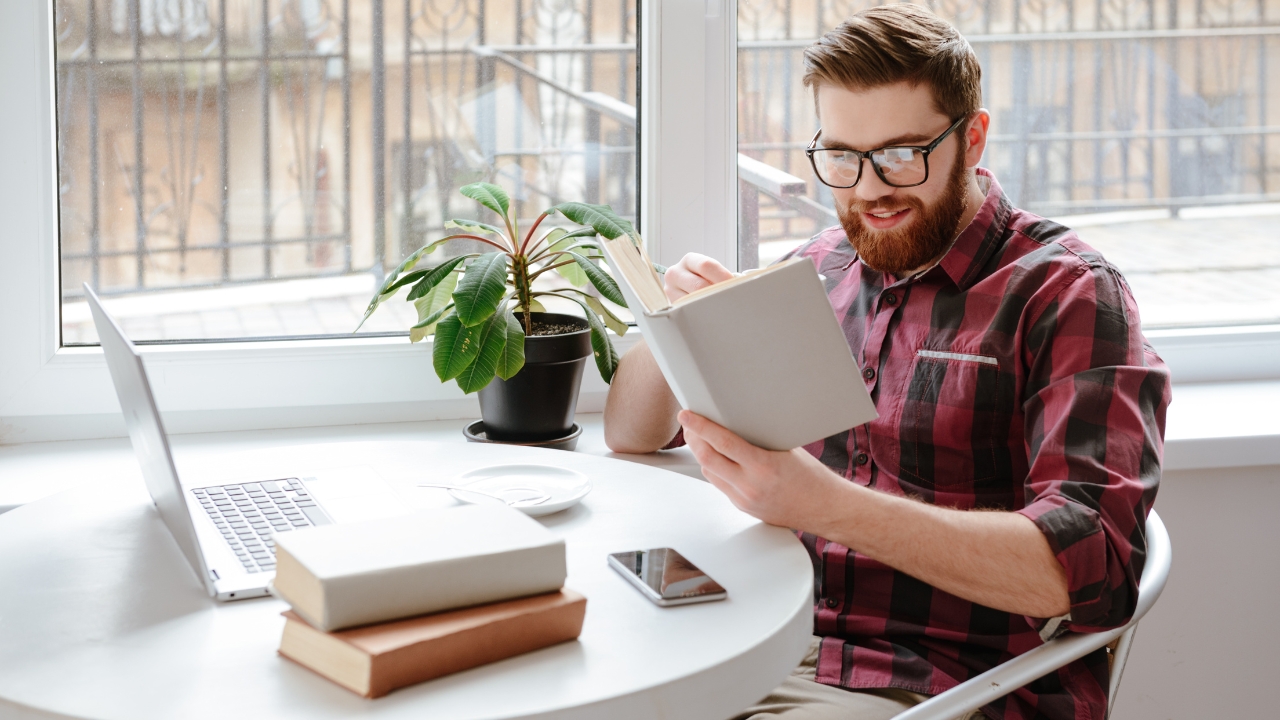 Por Que a Leitura é Essencial no Inglês?